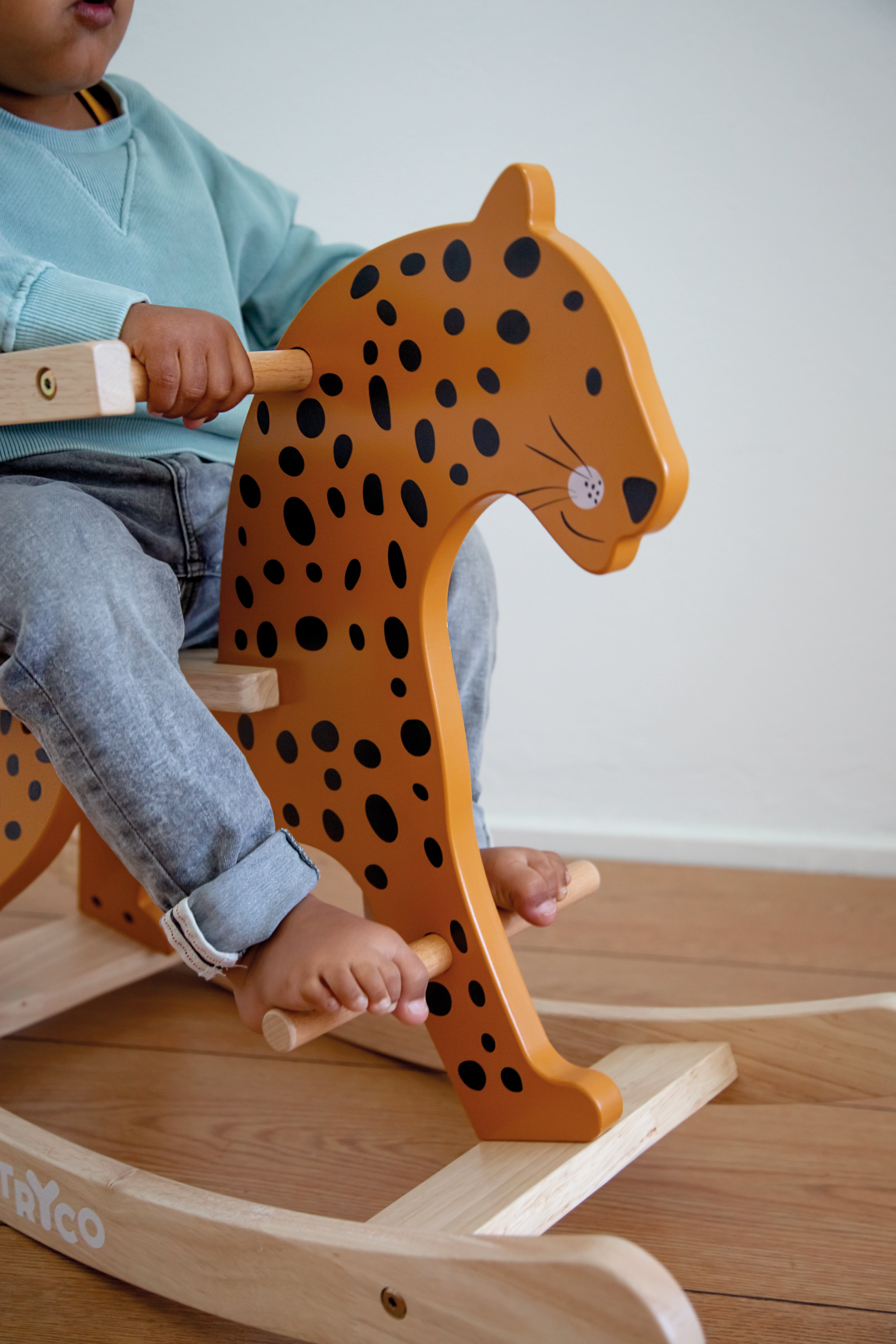 Schaukel-Leopard aus Holz