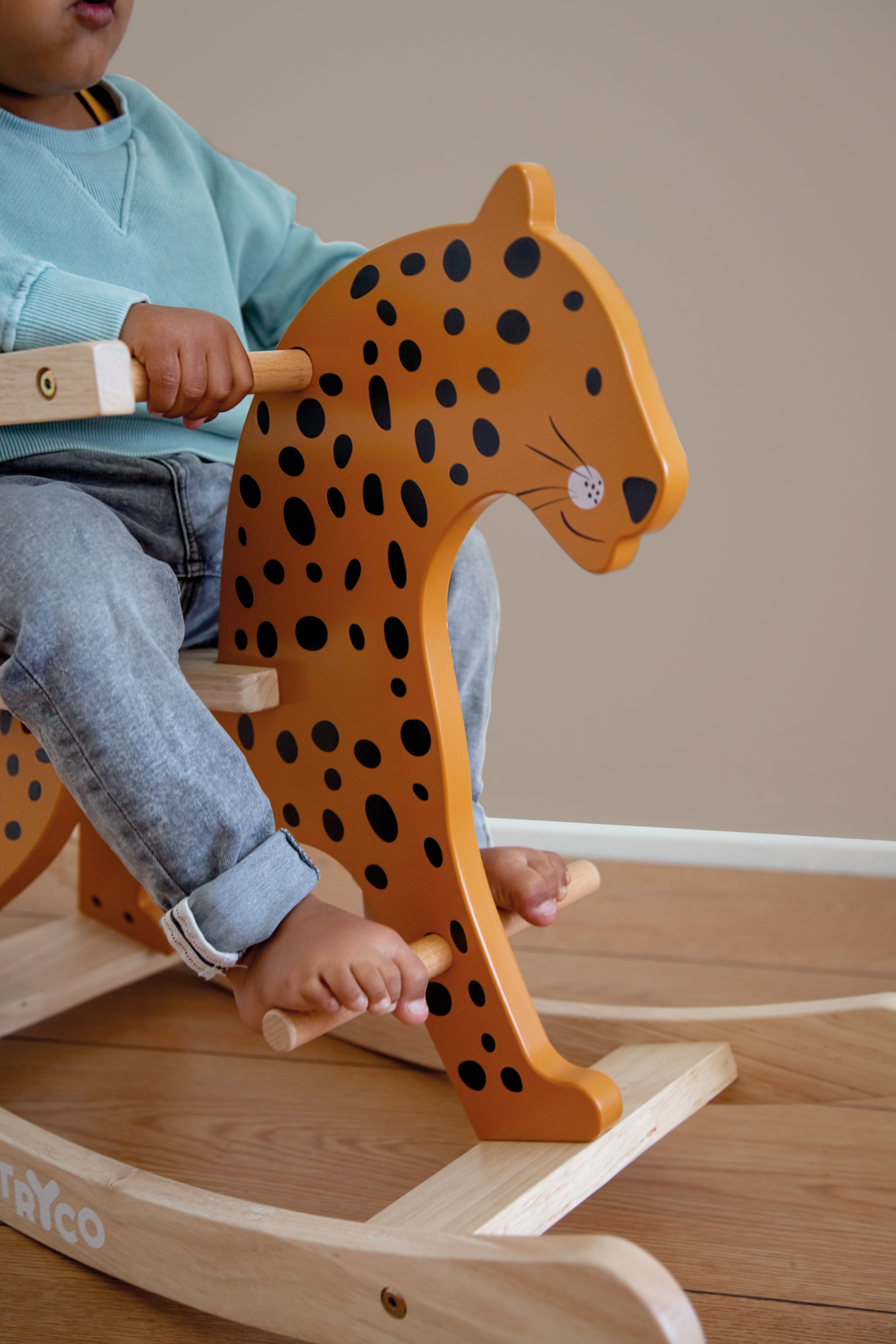 Schaukel-Leopard aus Holz