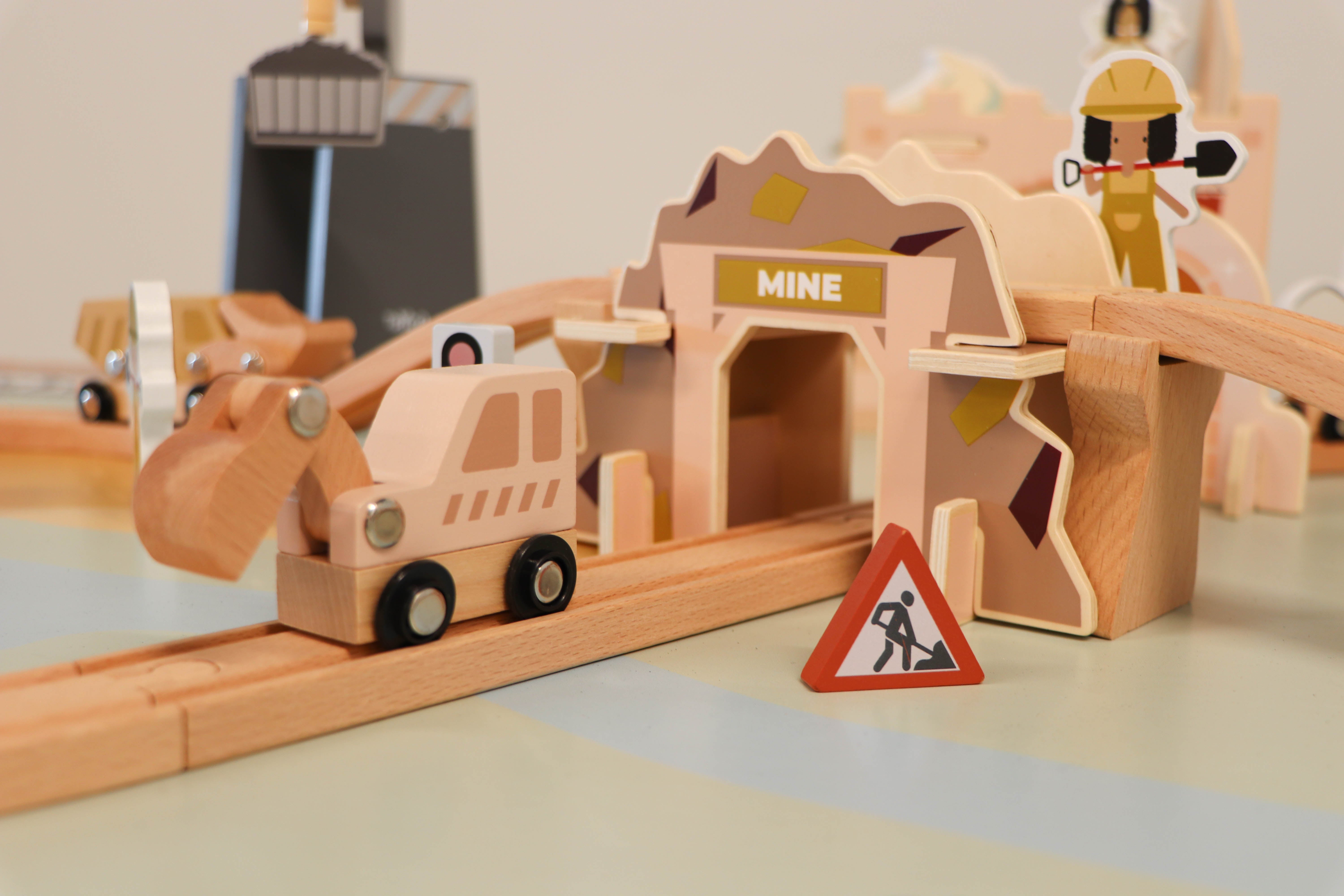 Zugset-Erweiterung „Baustelle“ aus Holz