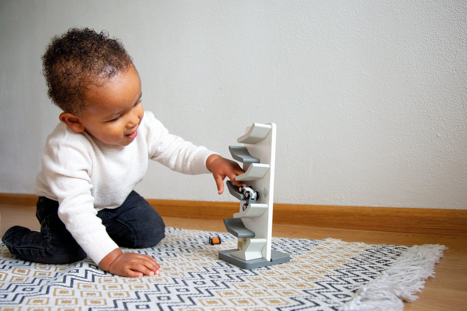 Holz-Zickzack-Rennstrecke