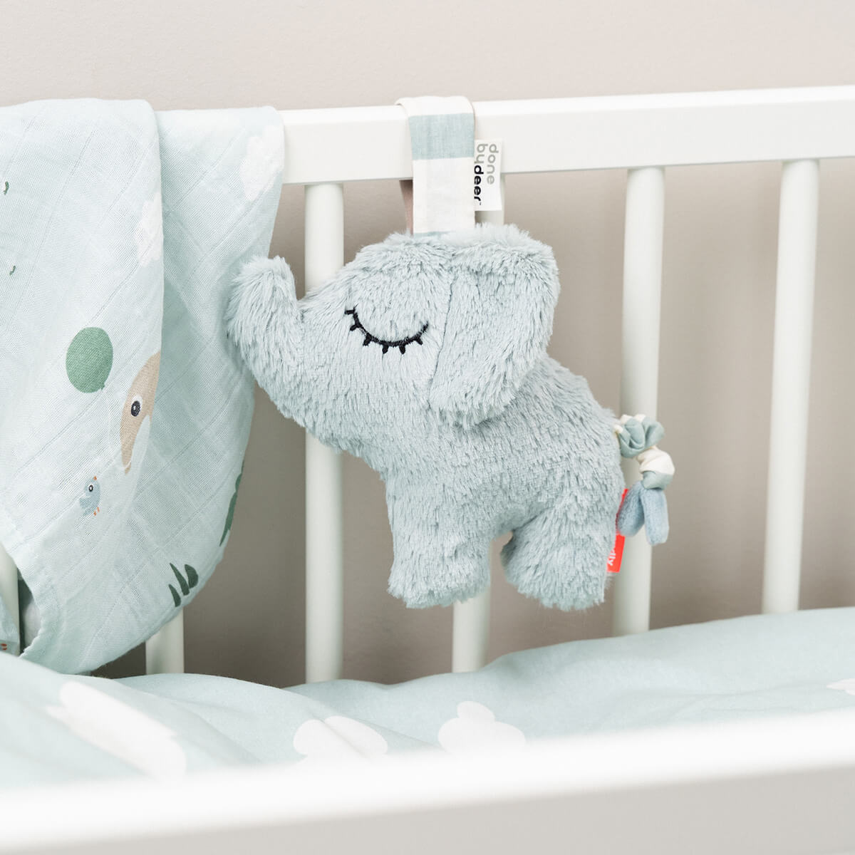 Spieluhr Elefant blau - Musical toy Elphee Blue - DONE BY DEER