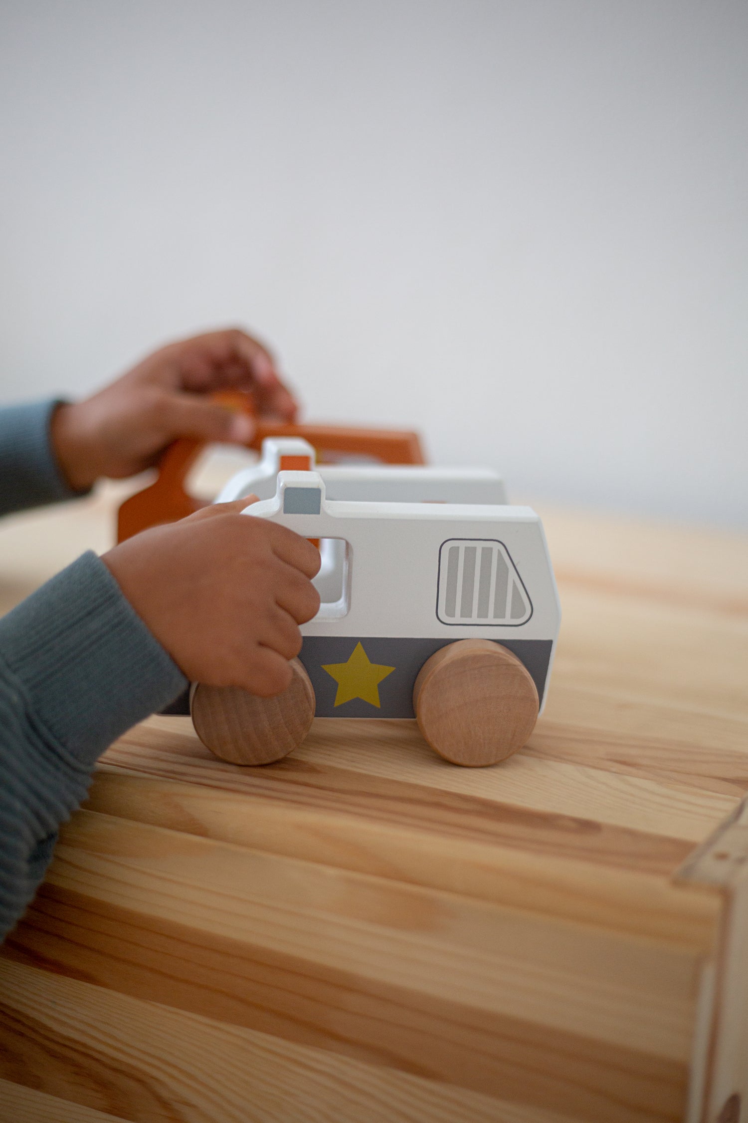 TRYCO Polizeiauto aus Holz