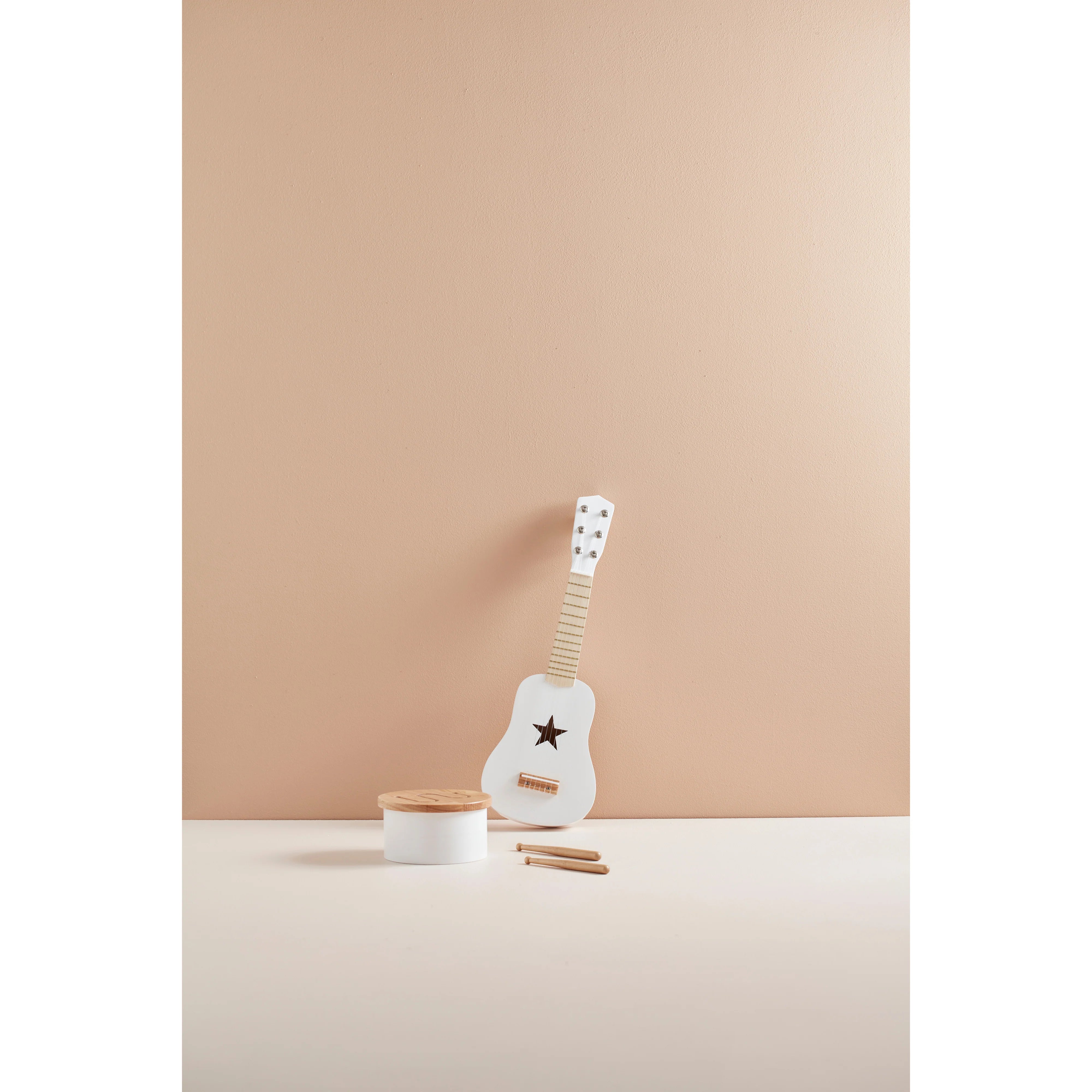 Kids Concept Gitarre aus Holz in vielen Farben