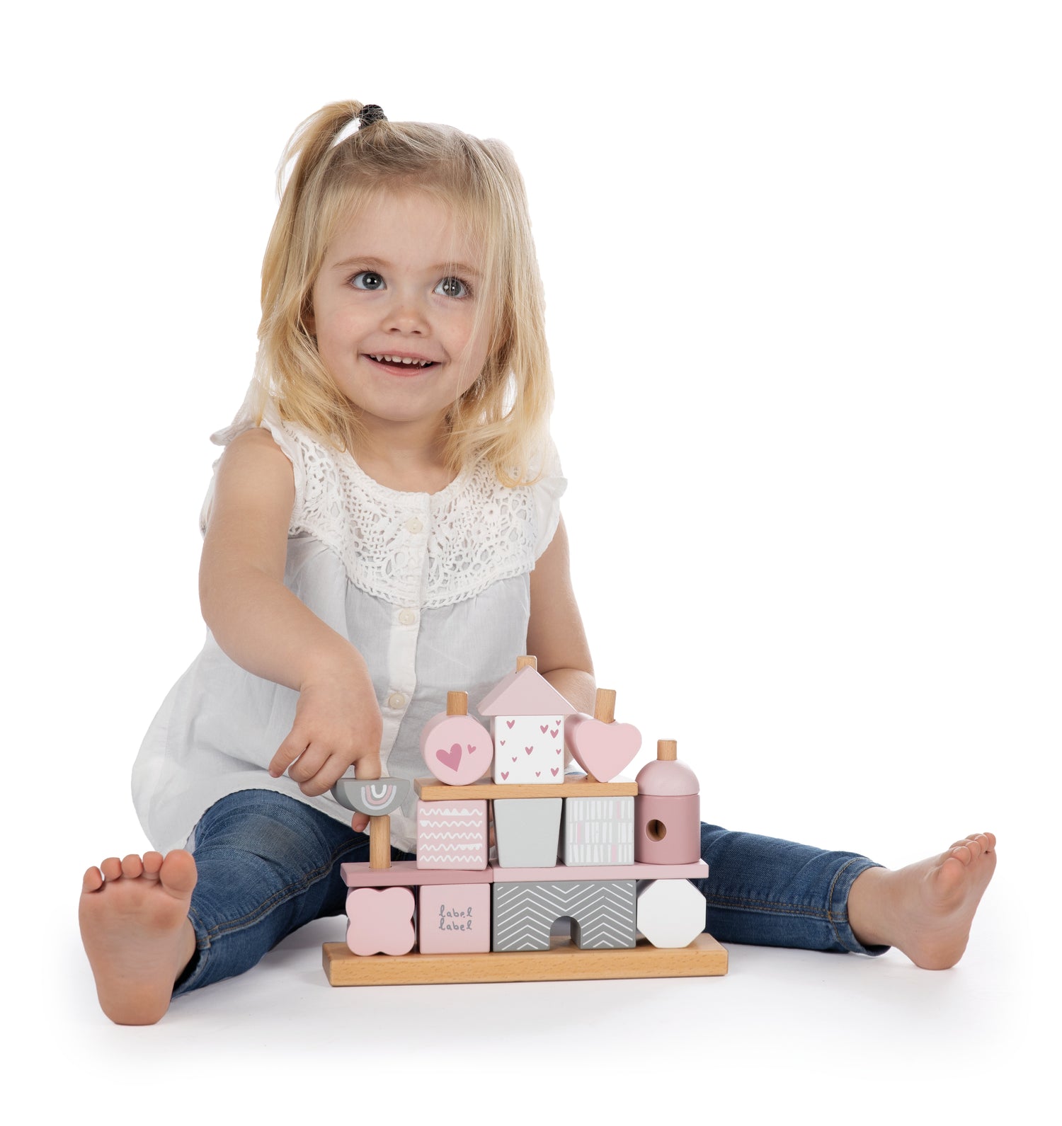 label label Stapelhaus aus Holz